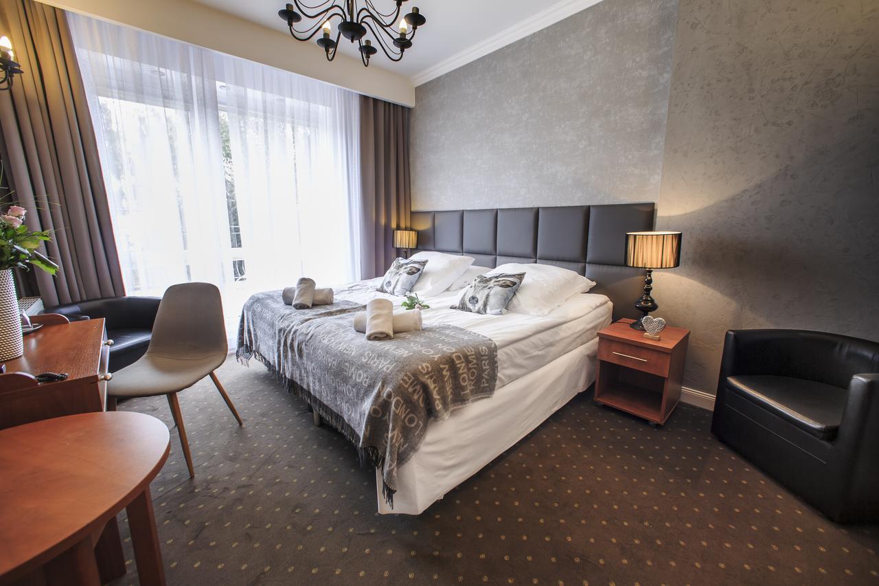Rezydencja Pod Teznia & Spa Inowroclaw Esterno foto